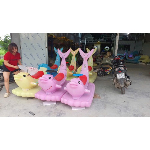 Xe điện cá phát sáng 