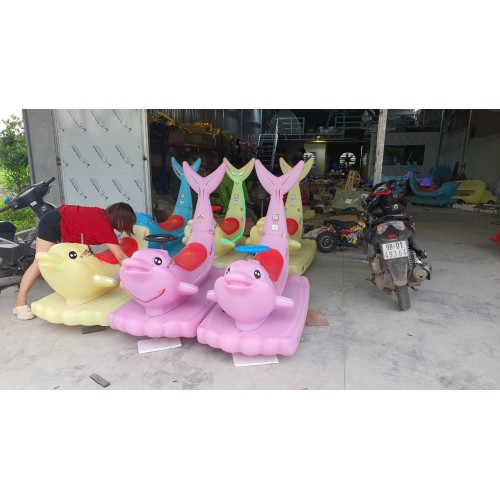 Xe điện cá phát sáng 