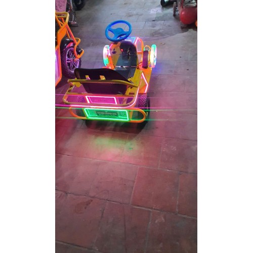 Ô tô điện bánh phát sáng