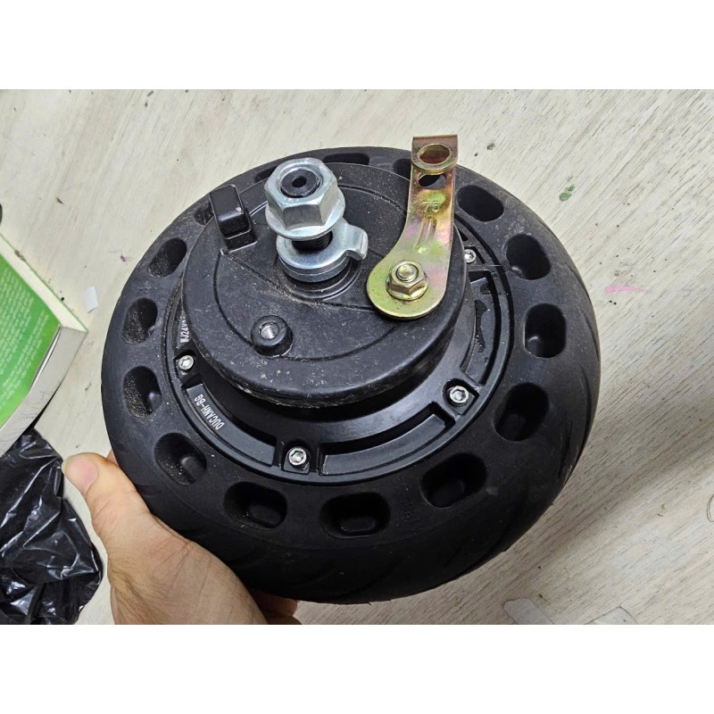 Động cơ xe xuồng